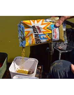 Dynamite Bait Swim Stim F1 Pellets 4 mm 900 gr Pellet Dynamite 2