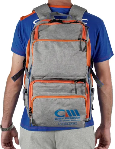 Colmic COLORADO 3600 GREY ESSENCE – Zaino da Pesca Professionale Ultra Organizzato con 4 Scatole Incluse Zaini Colmic
