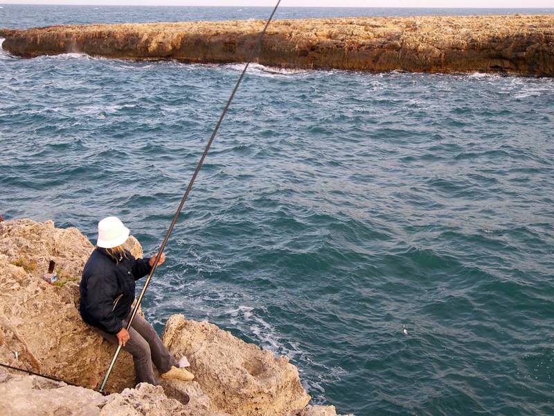 pesca alla salpa con canna fissa